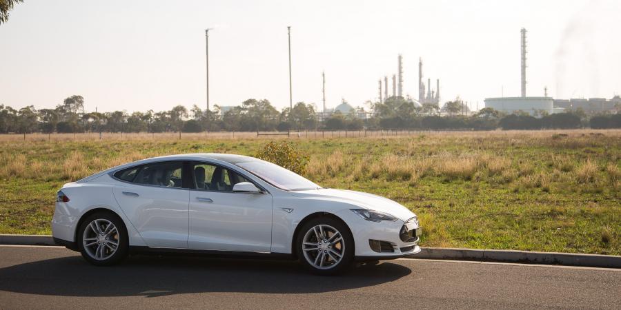  Tesla Model S 70 2016 года  (AU) (фото 5 из 15)